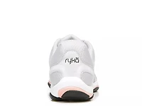Influence Training Sneaker - Women's