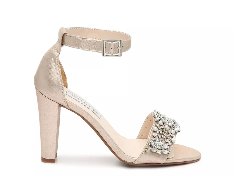 Felicity Sandal