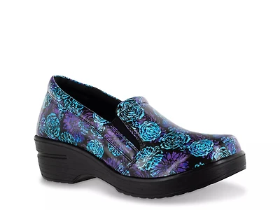 Leeza Work Slip-On