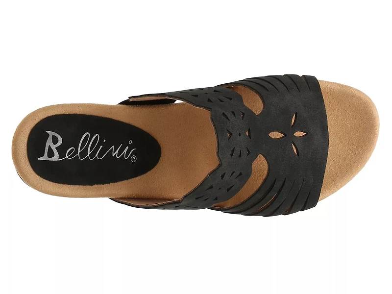 Nikole Sandal
