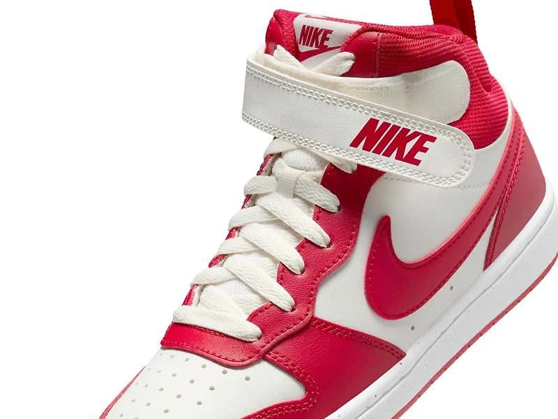 Court Borough Mid Sneaker