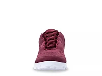 TravelActiv Walking Shoe
