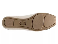 Unice Flat