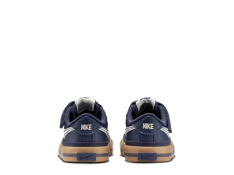 Court Legacy Sneaker