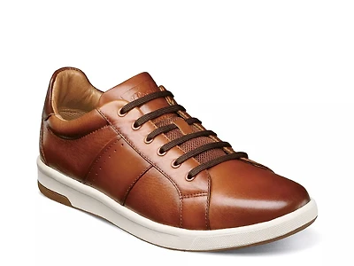 Crossover Sneaker