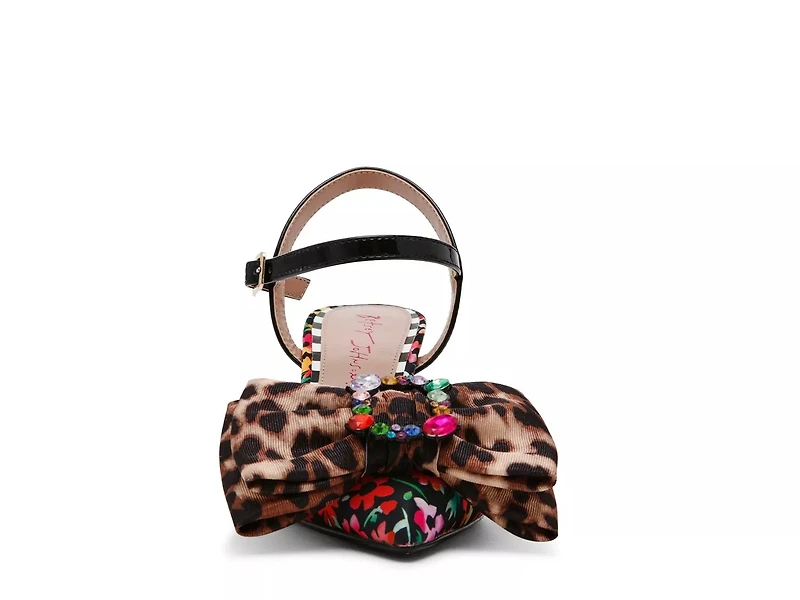 Emely Pump