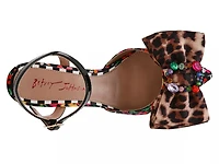 Emely Pump