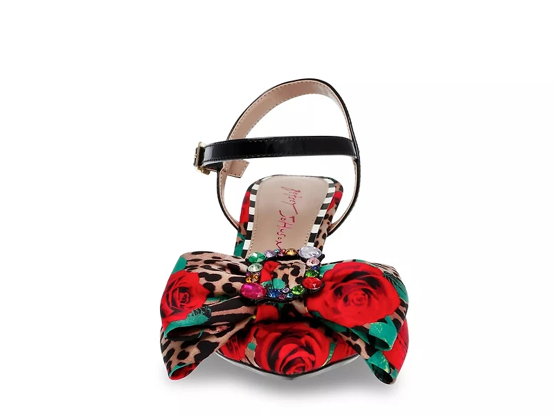 Emely Pump