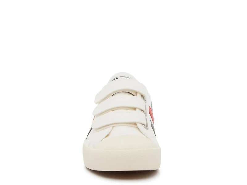 Coaster Sneaker