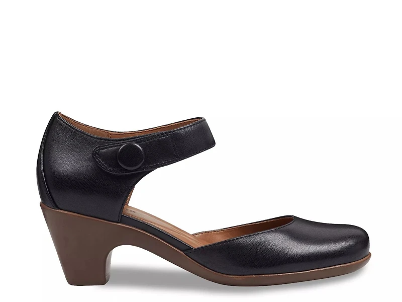Clarice Pump