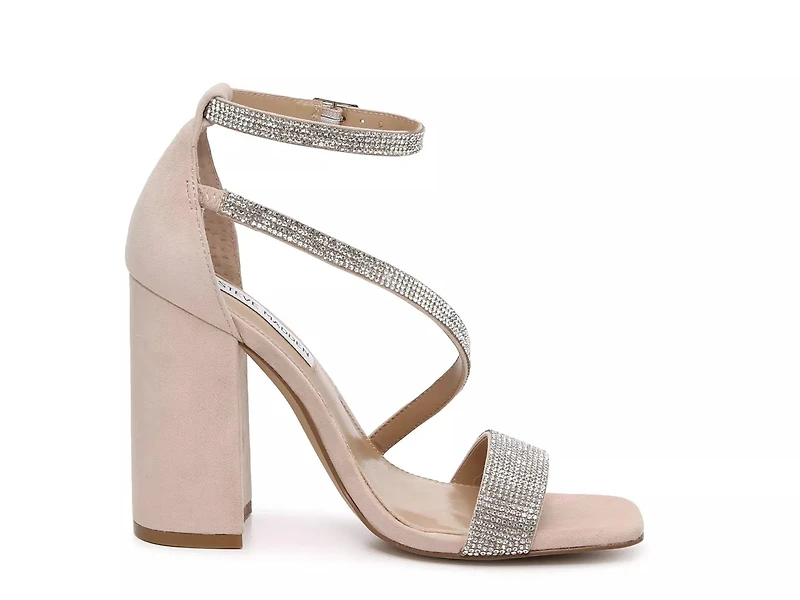 Varali Sandal