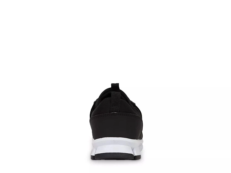 Betts Sneaker