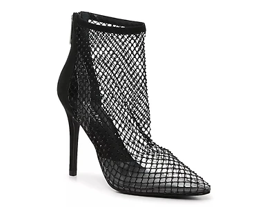 Pursue Bootie