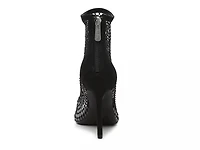 Pursue Bootie