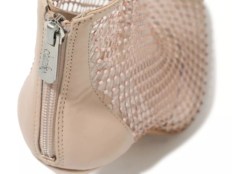 Pursue Bootie