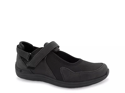 Buttercup Mary Jane Flat