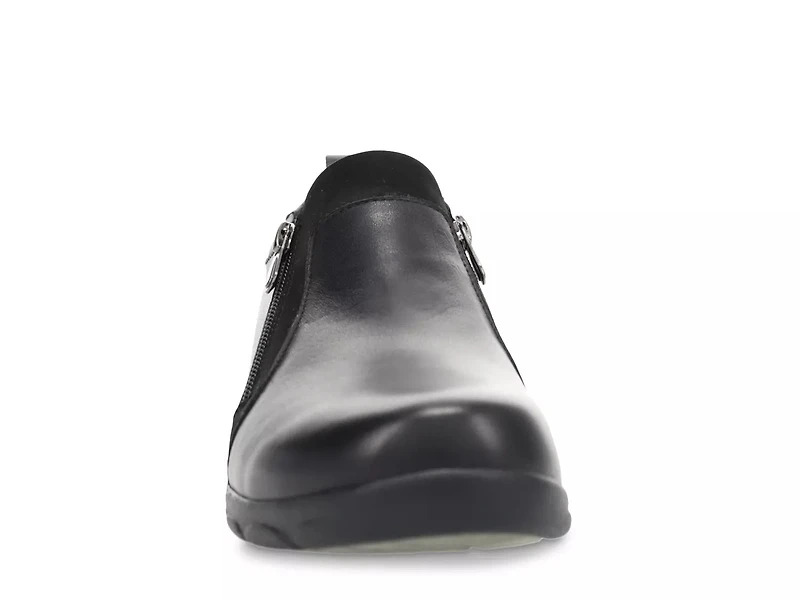 Wendy Slip-On