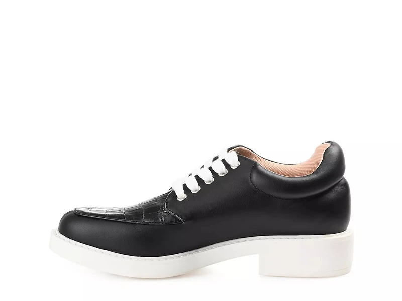 Aliah Oxford