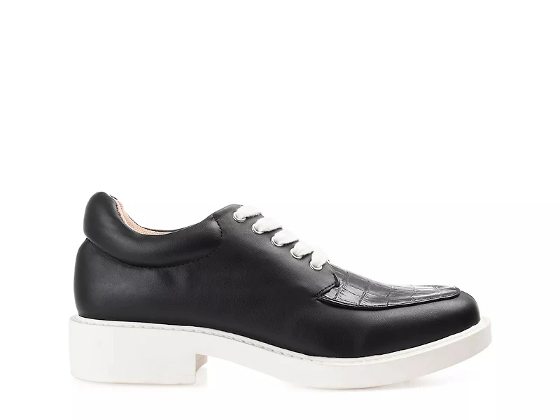 Aliah Oxford