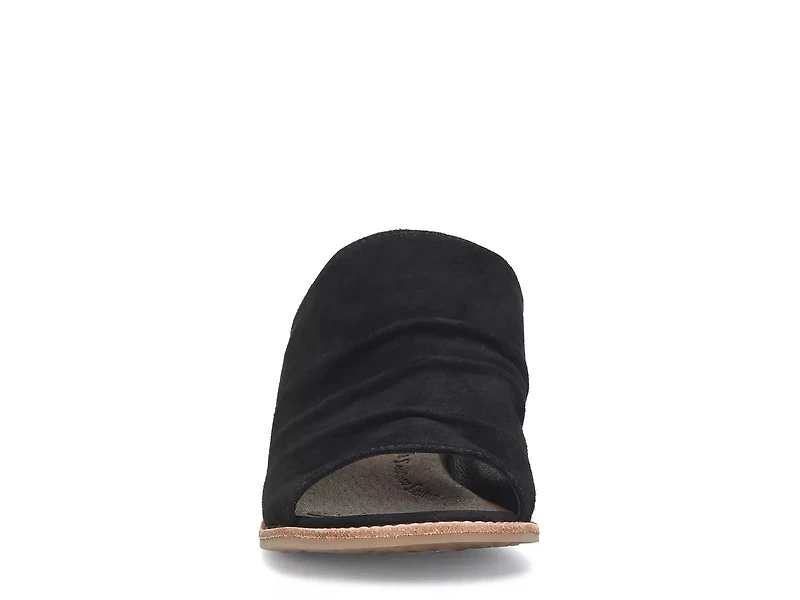Netta Sandal