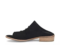 Netta Sandal