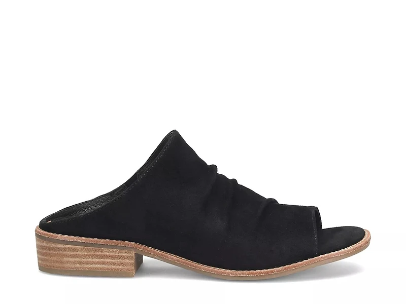 Netta Sandal