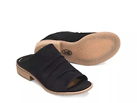 Netta Sandal