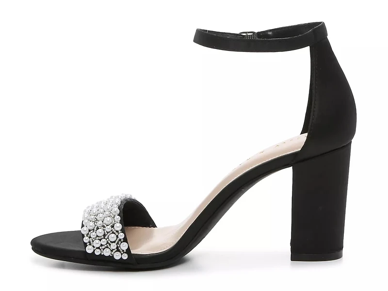 Hildie Sandal