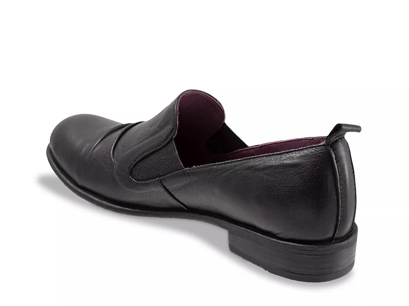 Wendy Slip-On