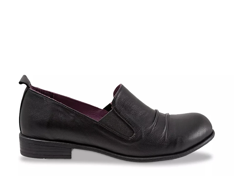 Wendy Slip-On