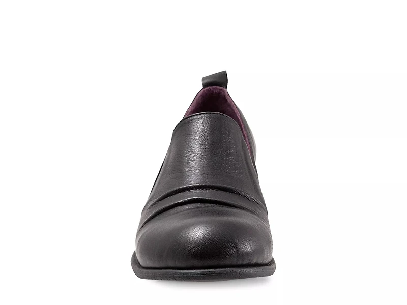 Wendy Slip-On
