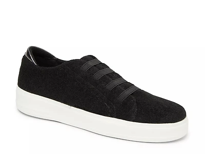 Sport Foam Sneaker