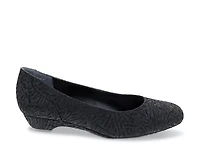 Tabitha Pump