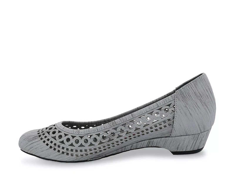 Tina Pump