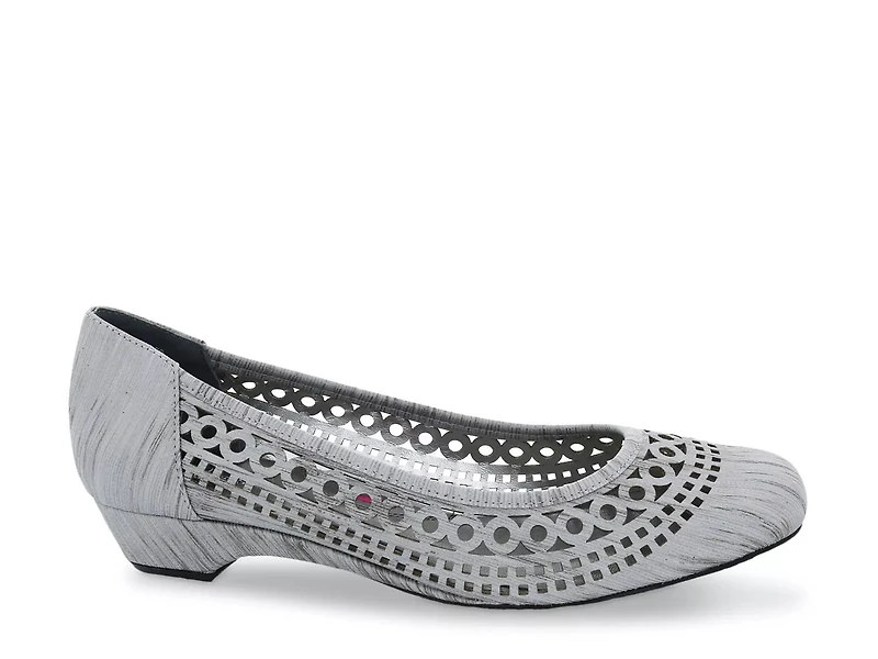 Tina Pump