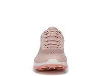 Devotion Plus 3 Walking Sneaker