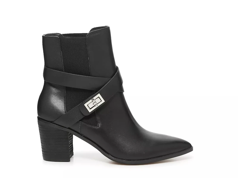 Elude Bootie