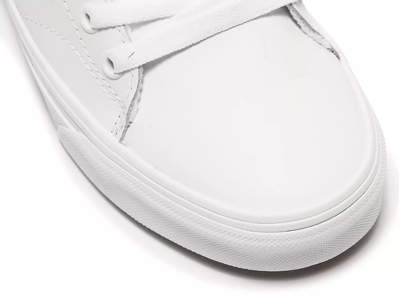 Seldan Sneaker - Women's