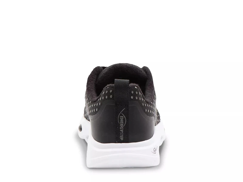 Montclair Sneaker