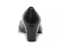 Ophelia Pump