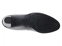 Ophelia Pump
