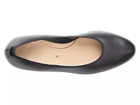 Ophelia Pump