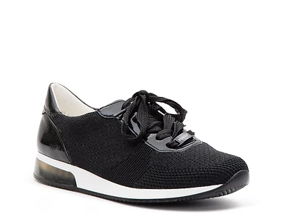 Leigh Sneaker