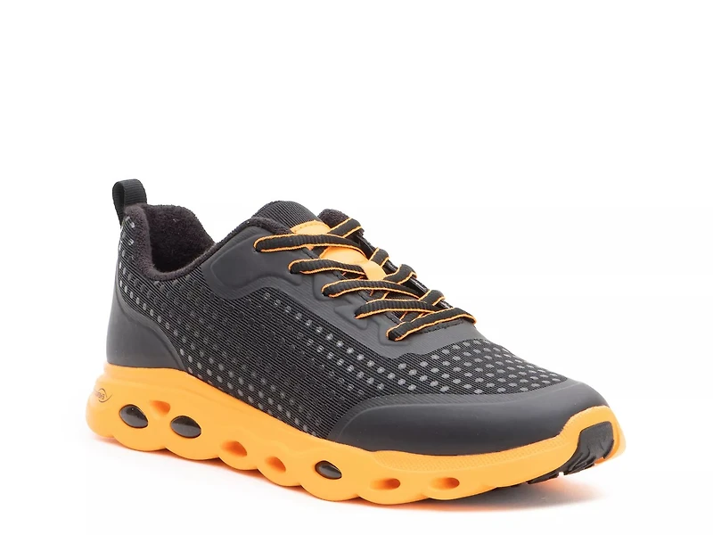Montclair Sneaker