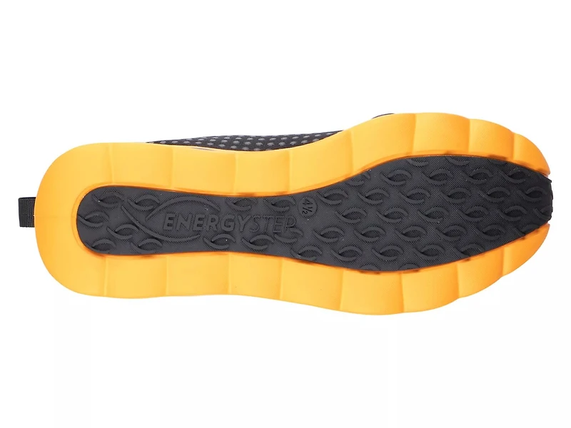 Montclair Sneaker