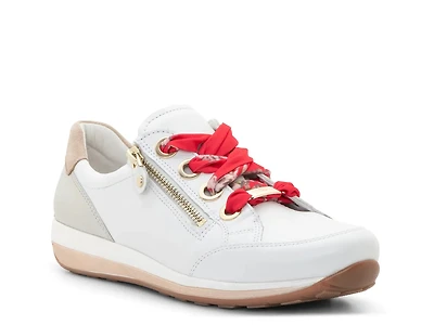 Ollie Sneaker