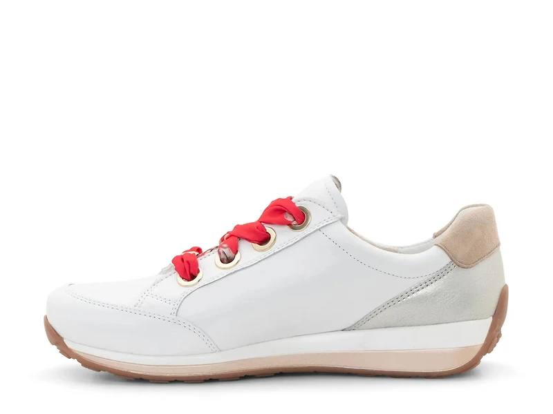 Ollie Sneaker