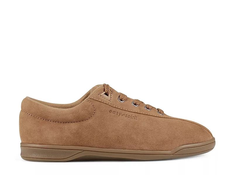 AP1 Walking Sneaker