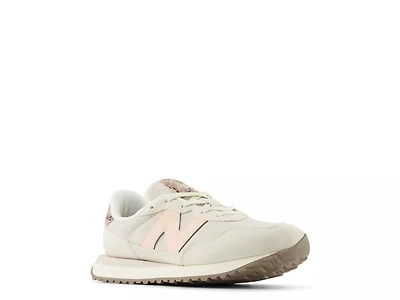 237 Sneaker