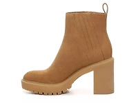 Celia Boot